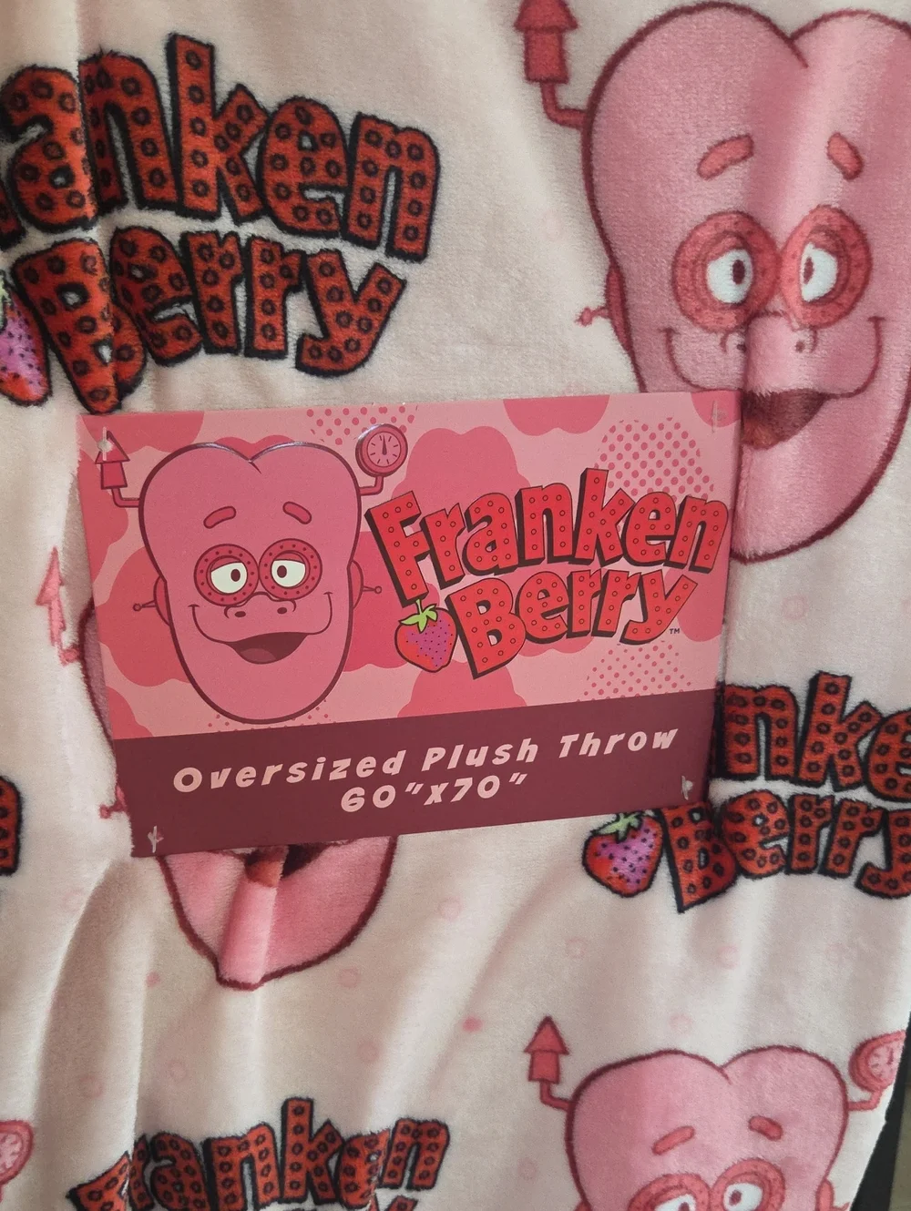 Franken berry Throw Blanket - Pink